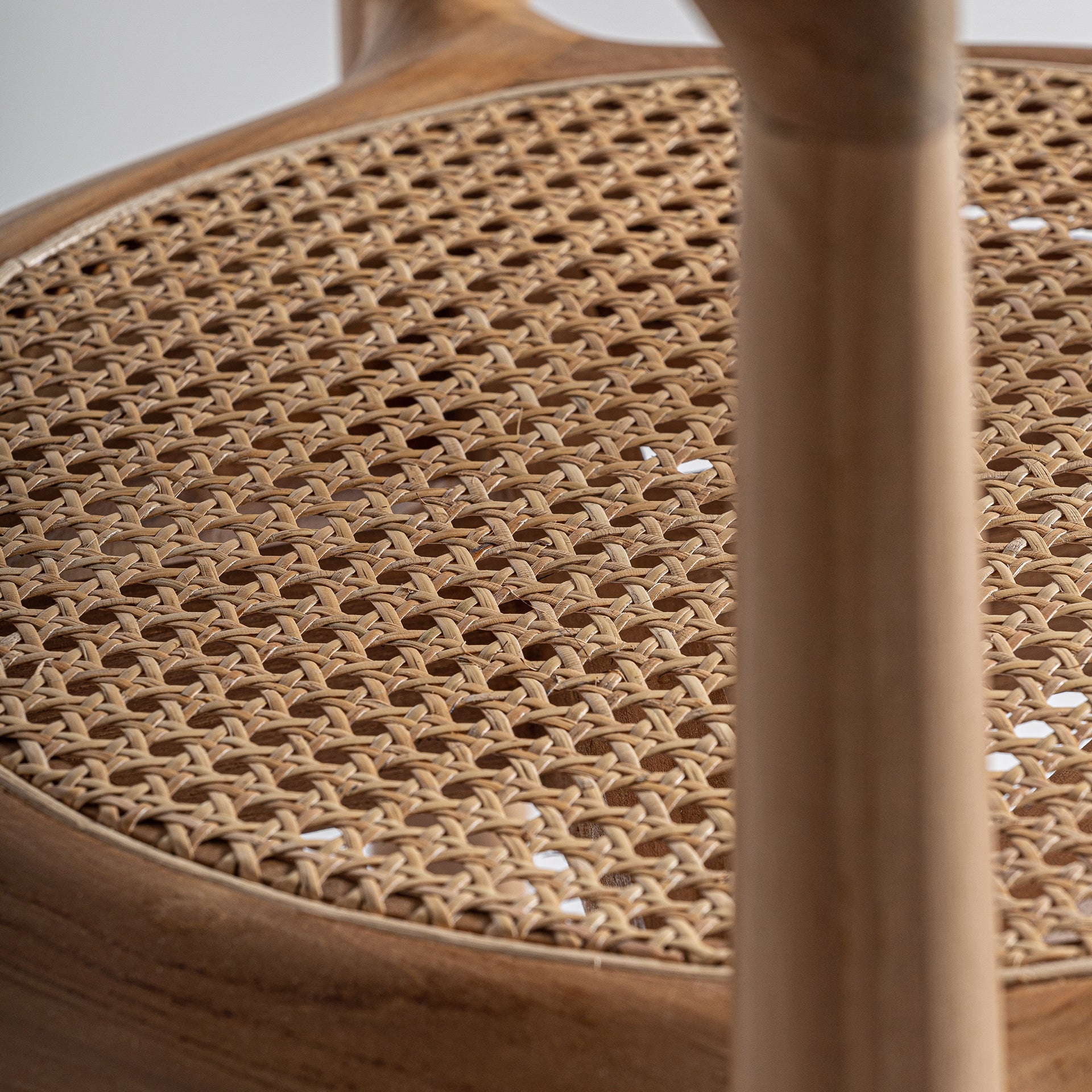 TOSTILY CHAIR